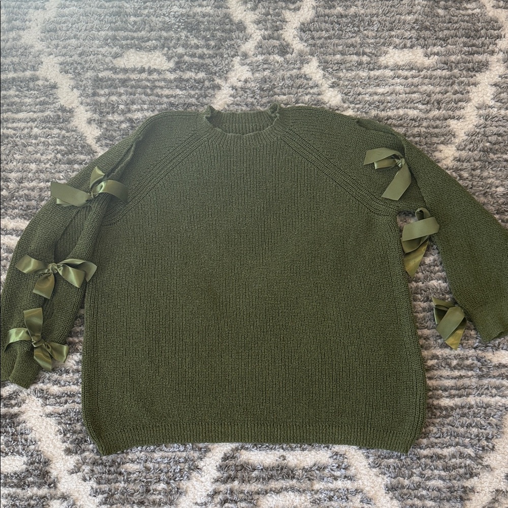 SHEIN Dark Green Sweater with Bow Accents